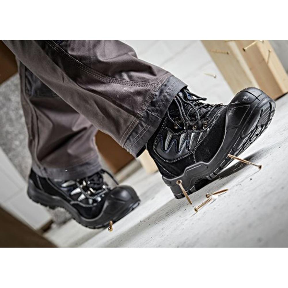 Dickies Storm II Safety Work Hiker Boot FA23385S - Premium SAFETY HIKER BOOTS from Dickies - Just £27.06! Shop now at workboots-online.co.uk
